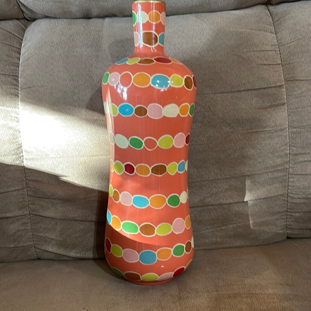 Toyo vase